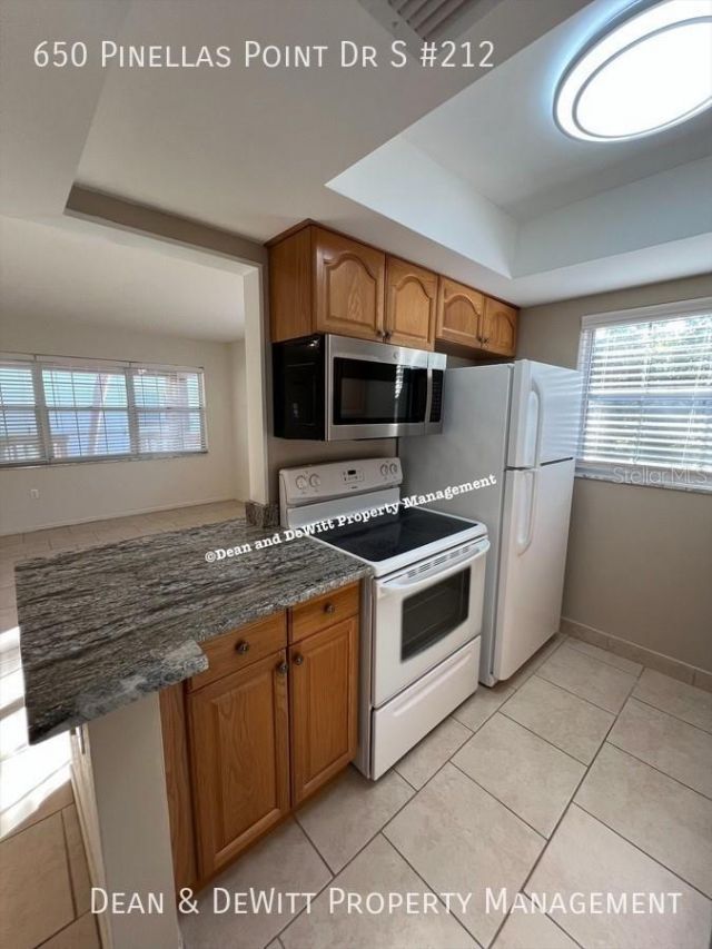 650 Pinellas Point Drive S, Unit 212, Saint Petersburg, FL 33705 Photo