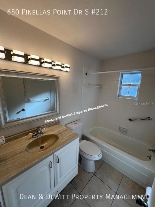 650 Pinellas Point Drive S, Unit 212, Saint Petersburg, FL 33705 Photo