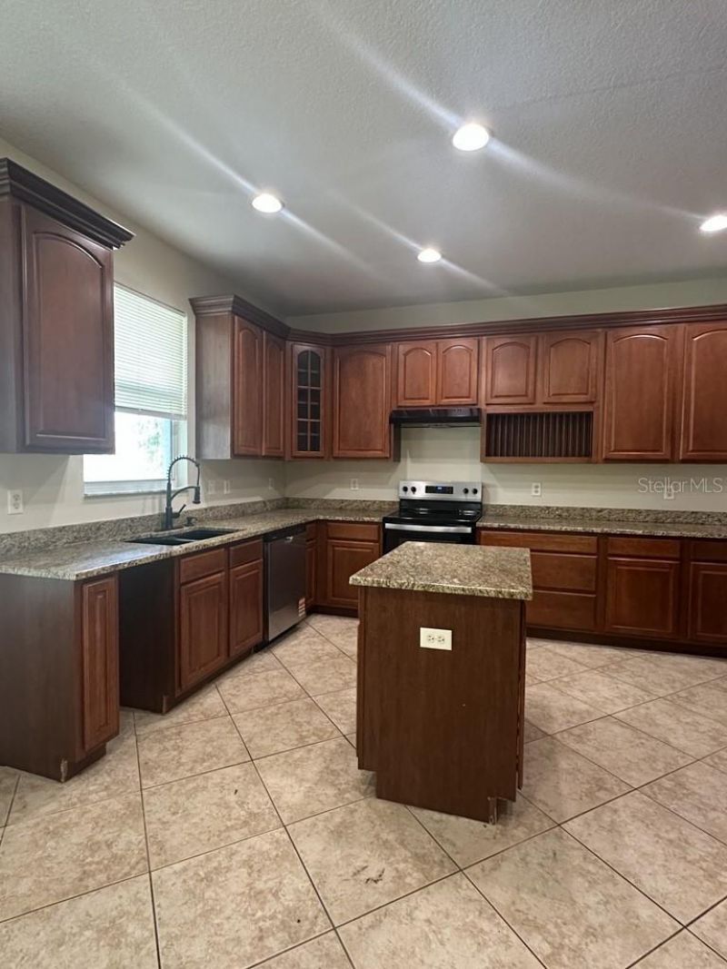 18048 Java Isle Drive, Tampa, FL 33647 Photo