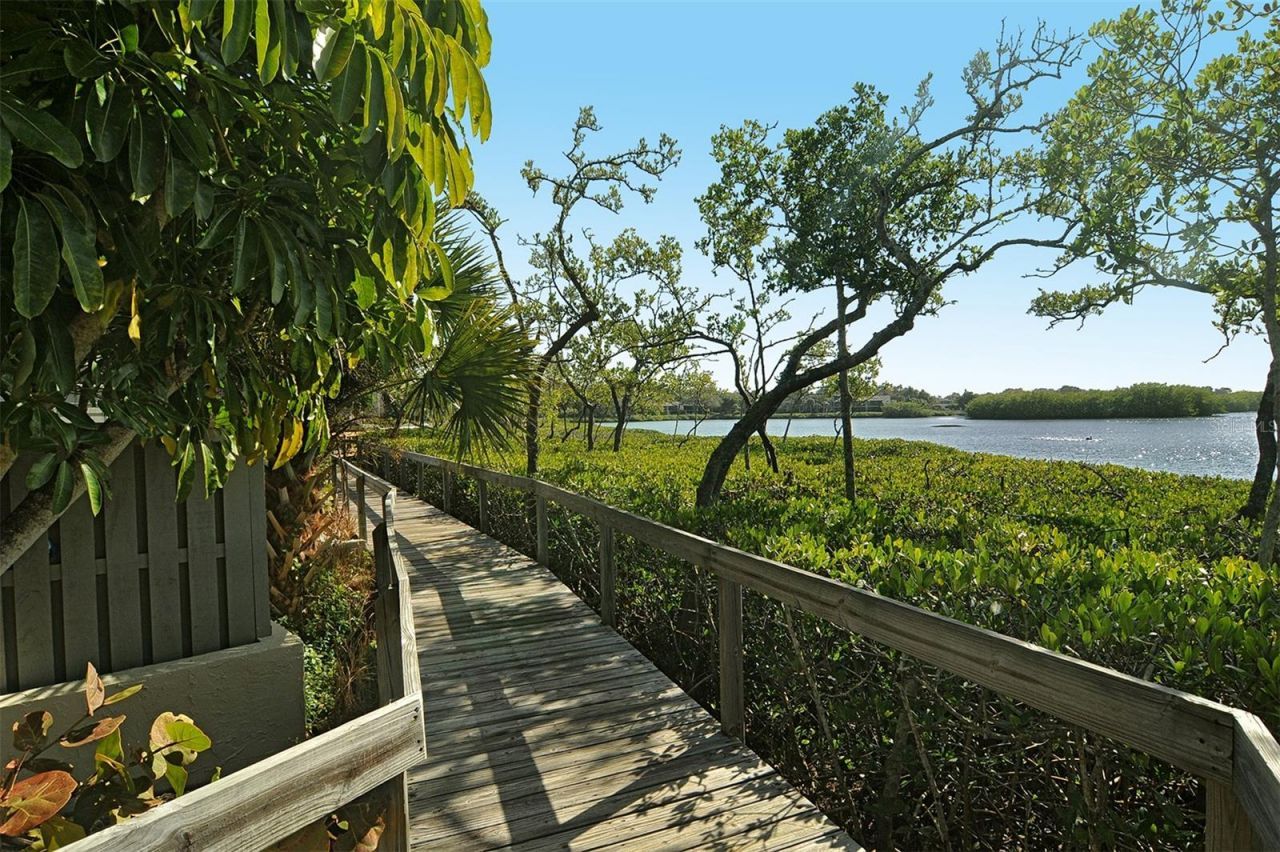1687 Brookhouse Circle, Unit BR221, Sarasota, FL 34231 Photo