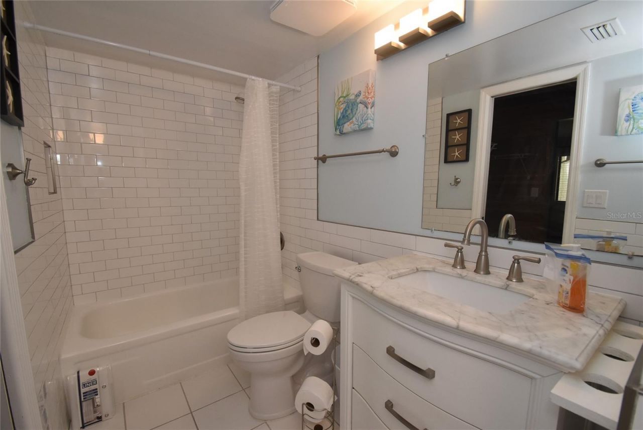 1687 Brookhouse Circle, Unit BR221, Sarasota, FL 34231 Photo