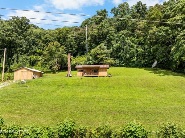 212 Sunshine Circle, LaFollette, TN 37766