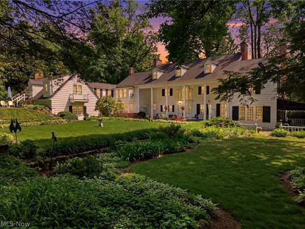 2289 N Park Boulevard, Cleveland Heights, OH 44106
