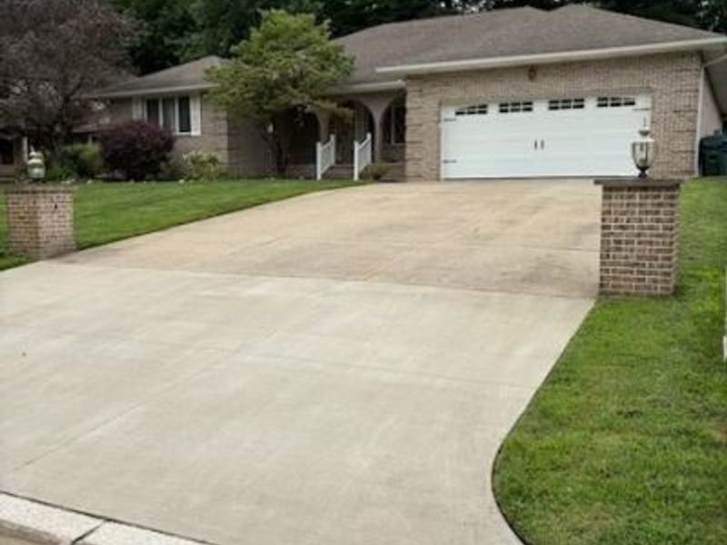3986 April Drive, Uniontown, OH 44685 Photo 2