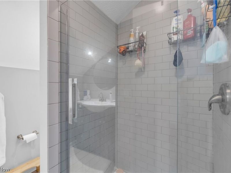 7611 Wainstead Drive, Parma, OH 44129 Photo 18