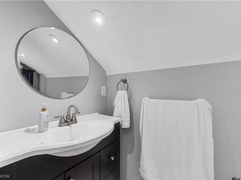 7611 Wainstead Drive, Parma, OH 44129 Photo 19