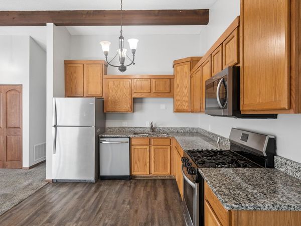6371 Aspenwood Plaza, Woodbury, MN 55125