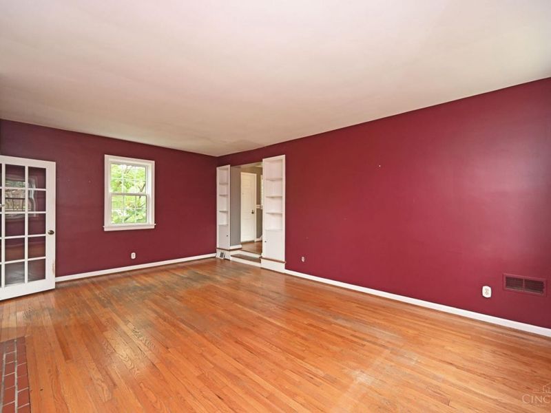 6337 Kincaid Road, Cincinnati, OH 45213 Photo 8