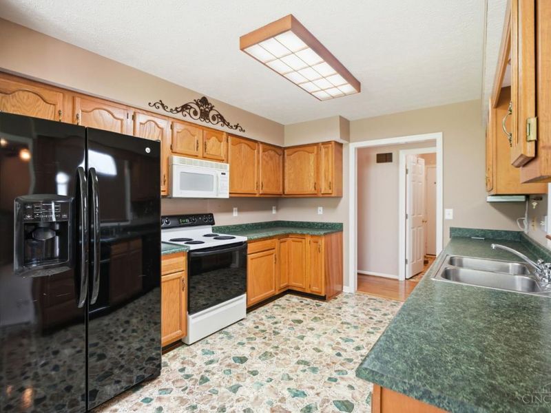 4479 Pond Meadows Court, Mason, OH 45040 Photo 13