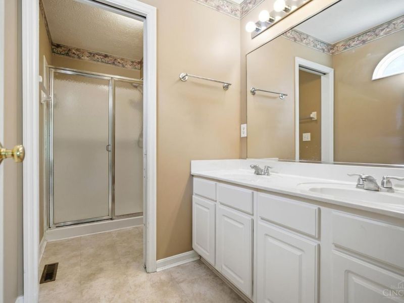 4479 Pond Meadows Court, Mason, OH 45040 Photo 21