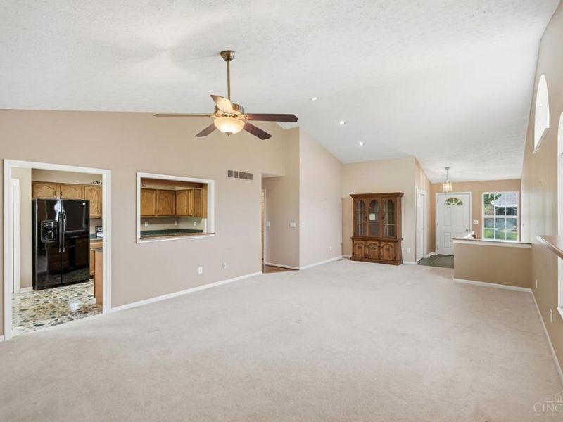 4479 Pond Meadows Court, Mason, OH 45040 Photo 6