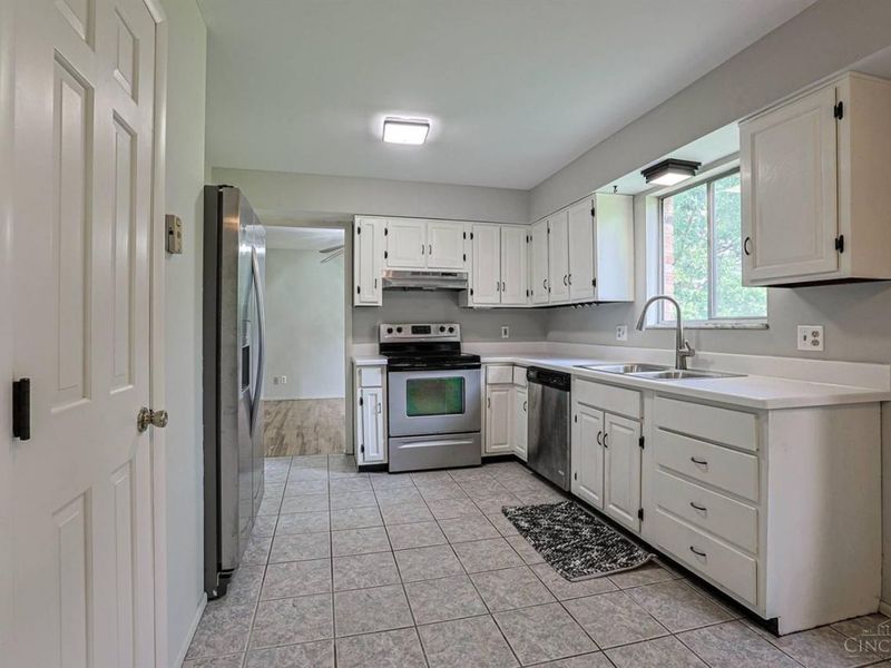 11180 Lincolnshire Drive, Forest Park, OH 45240 Photo 24