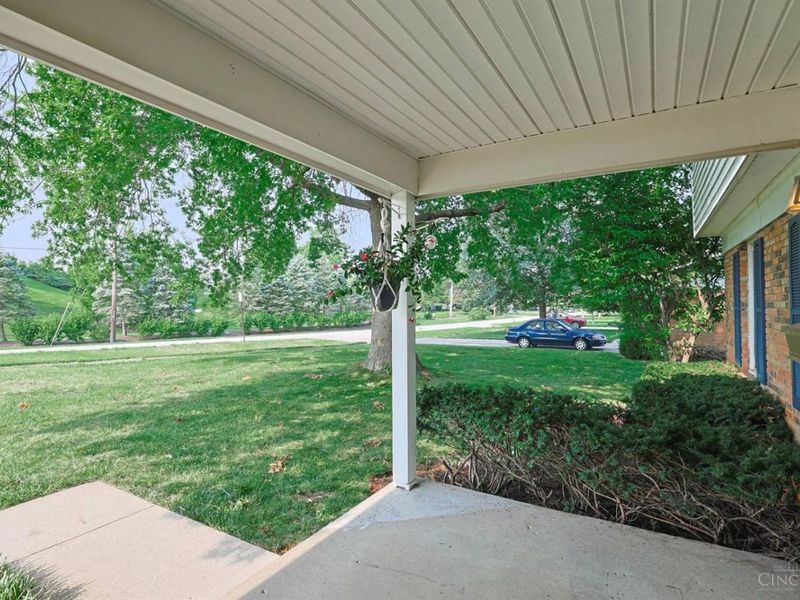 11180 Lincolnshire Drive, Forest Park, OH 45240 Photo 3