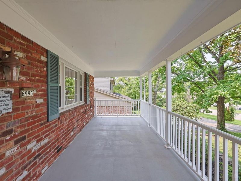 6993 E Galbraith Road, Madeira, OH 45243 Photo 2
