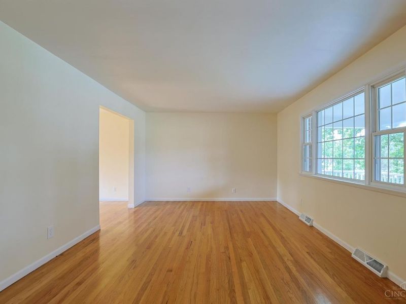 6993 E Galbraith Road, Madeira, OH 45243 Photo 4