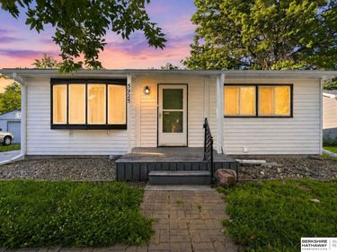 5925 Tangeman Terrace, Lincoln, NE 68505
