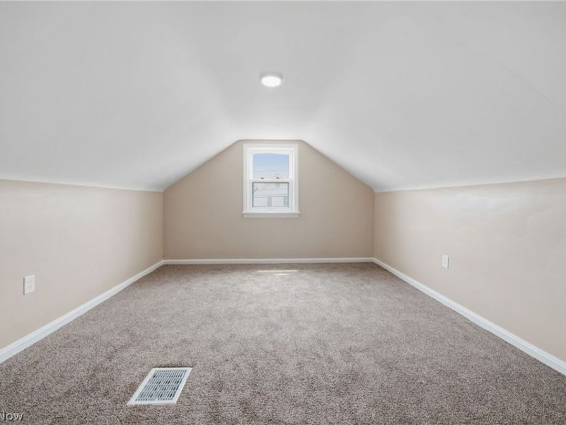 13840 Sacramento Avenue, Cleveland, OH 44111 Photo 19