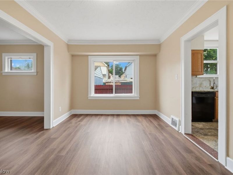 13840 Sacramento Avenue, Cleveland, OH 44111 Photo 9