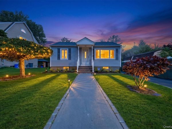 21 Independence Avenue , Babylon, NY 11702