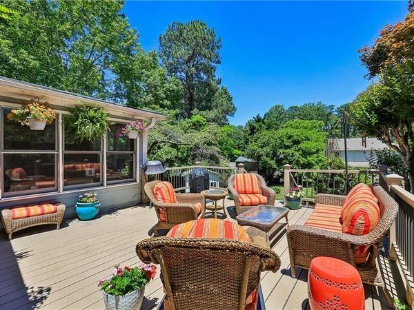 1292 Stoneybrook Drive , Tucker, GA 30084