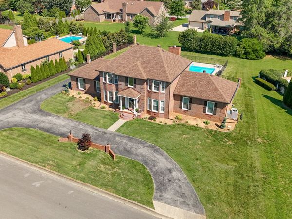 2104 Shannon Dr , Murfreesboro, TN 37129