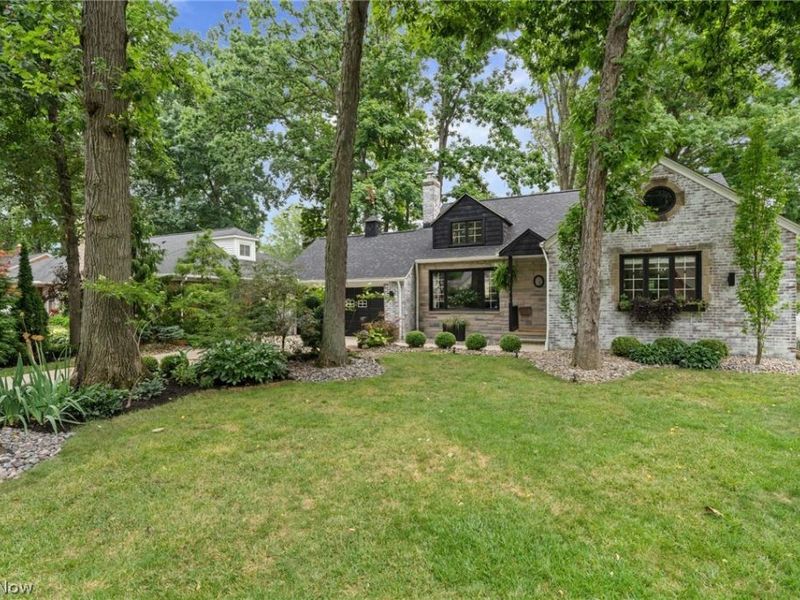 4781 W 211th Street, Fairview Park, OH 44126 Photo 2