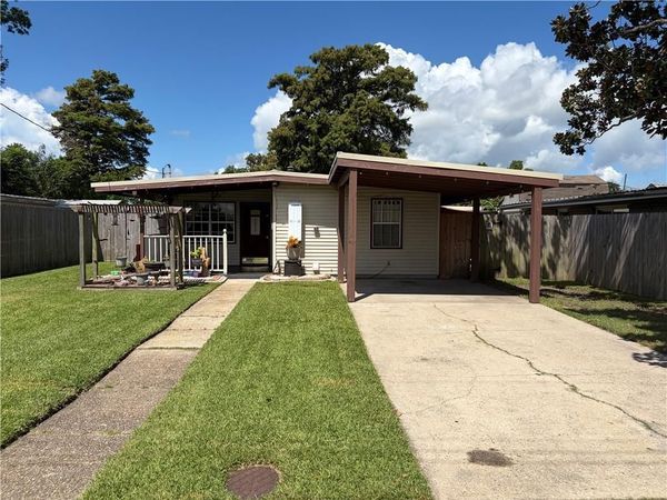 2037 DELAWARE Avenue, Kenner, LA 70062