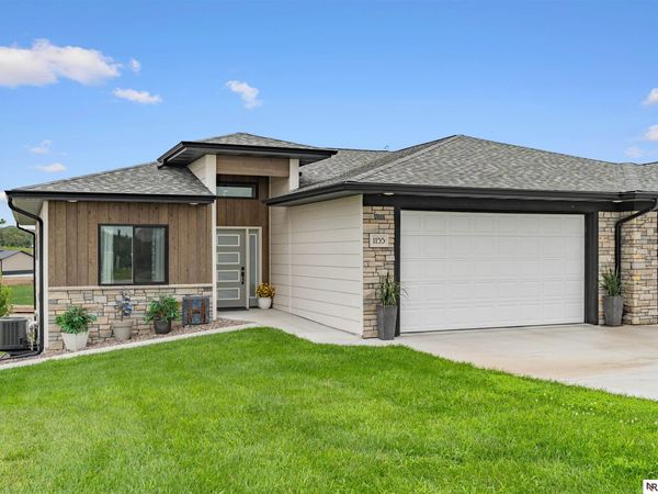 1155 Sand Hill Road, Louisville, NE 68037