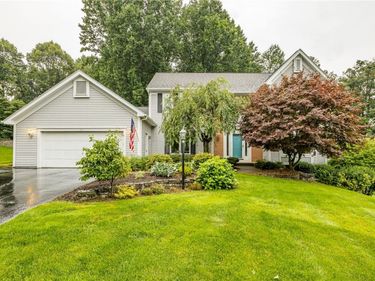 9 Chelten Rise, Fairport, NY 14450