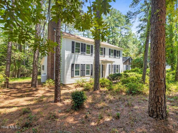 102 James Creek Road, Southern Pines, NC 28387