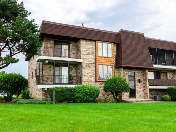 15700 Deerfield Court , Unit 2N, Orland Park, IL 60462