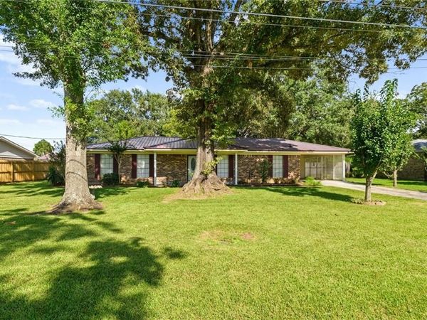 4579 Rose Hill Drive , Mobile, AL 36619