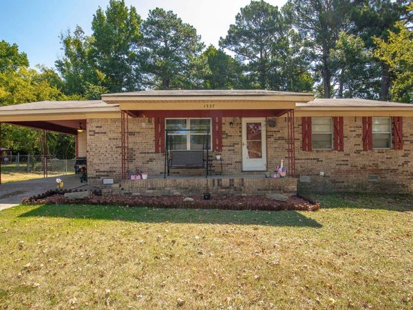1327 Nottingham, Malvern, AR 72104