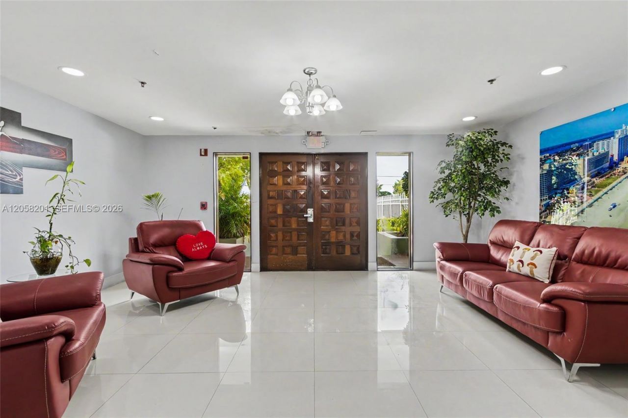 1825 W 44th Pl , Unit 509, Hialeah, FL 33012 Photo
