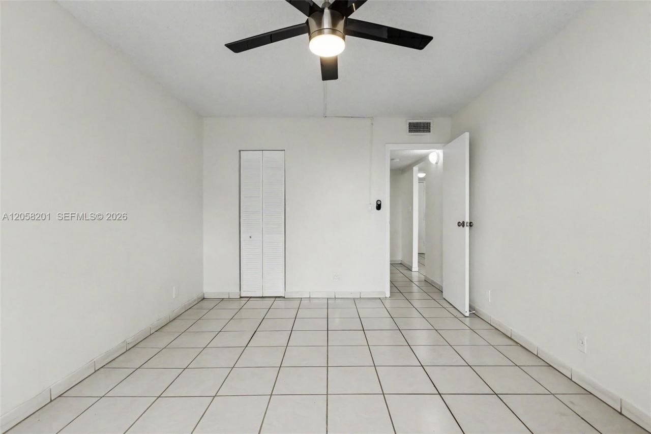 1825 W 44th Pl , Unit 509, Hialeah, FL 33012 Photo