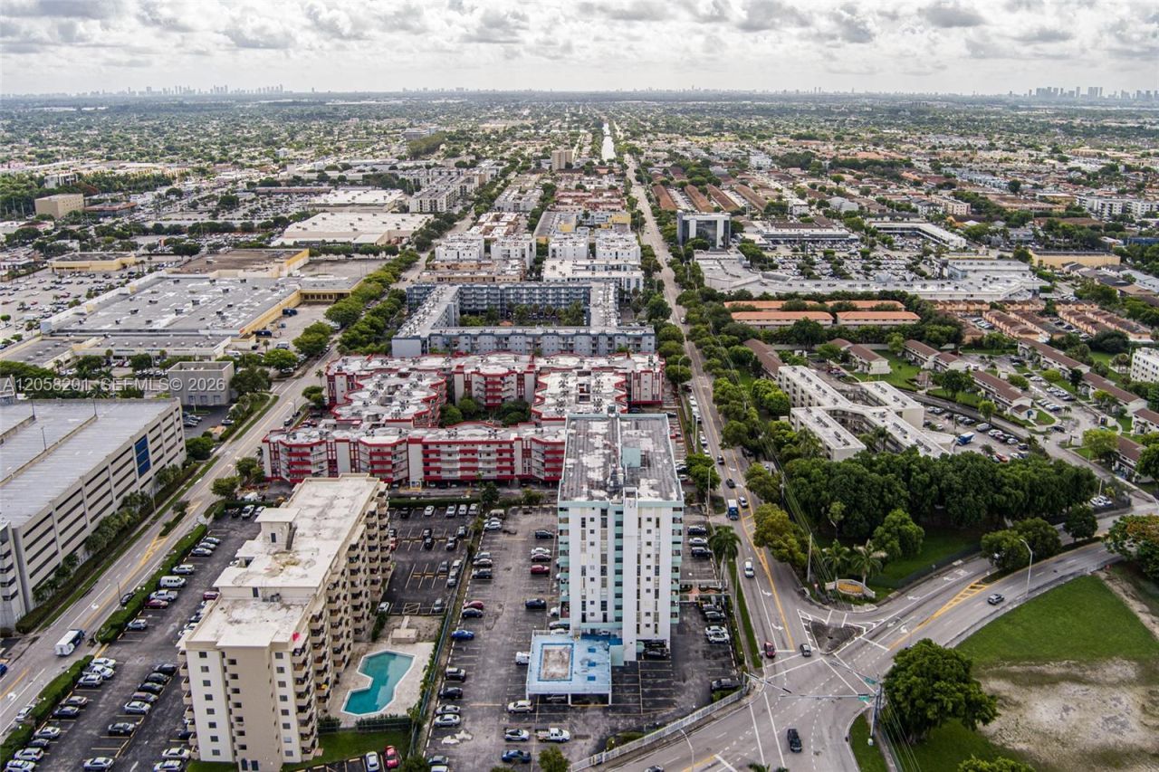 1825 W 44th Pl , Unit 509, Hialeah, FL 33012 Photo