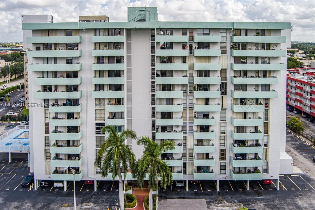 1825 W 44th Pl , Unit 509, Hialeah, FL 33012 Photo