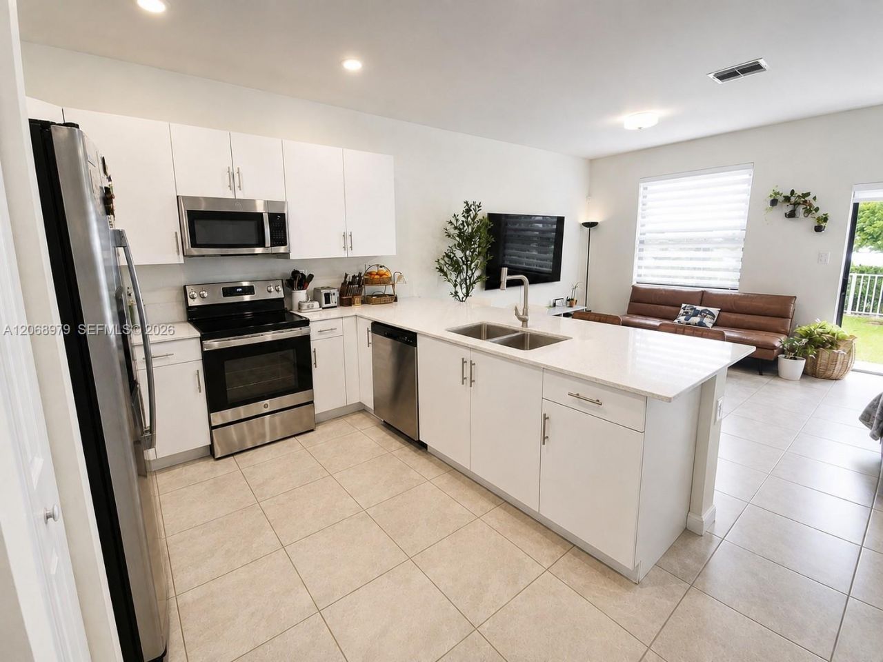 3382 W 114th Ter, Hialeah, FL 33018 Photo