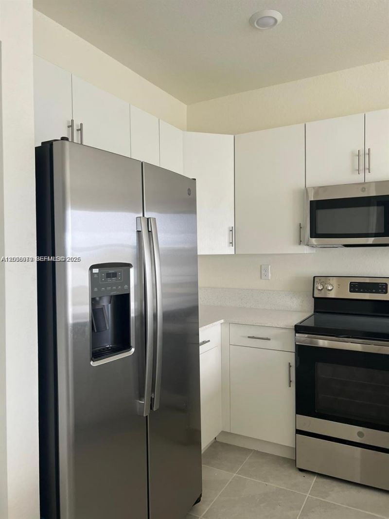 3382 W 114th Ter , Hialeah, FL 33018 Photo