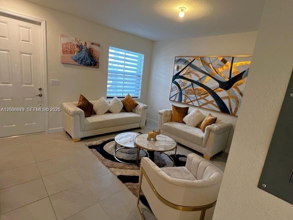3382 W 114th Ter , Hialeah, FL 33018 Photo