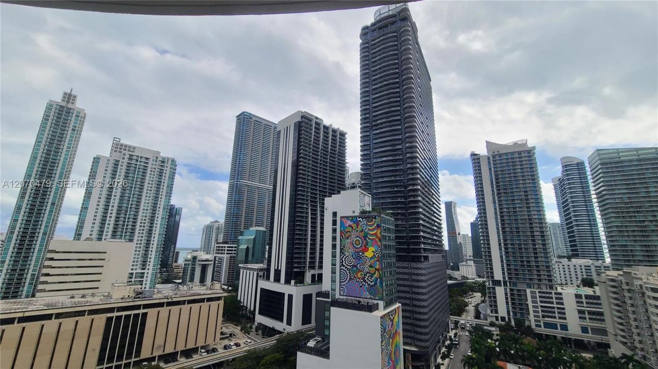 45 SW 9th St , Unit 1503, Miami, FL 33130 Photo