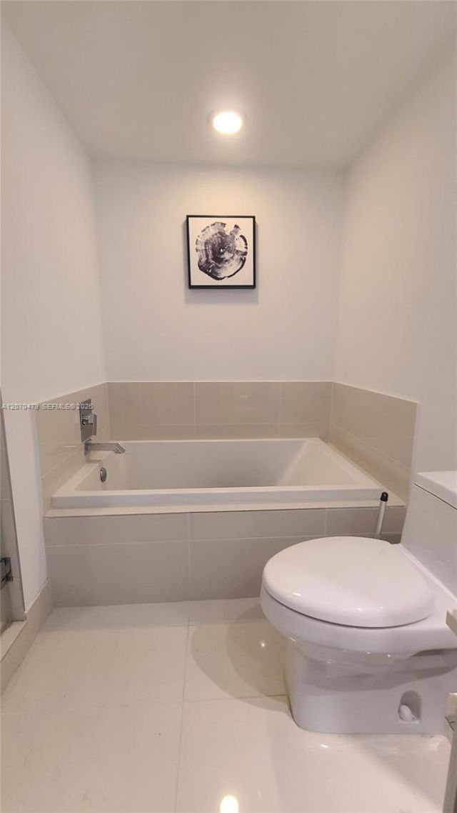 45 SW 9th St , Unit 1503, Miami, FL 33130 Photo