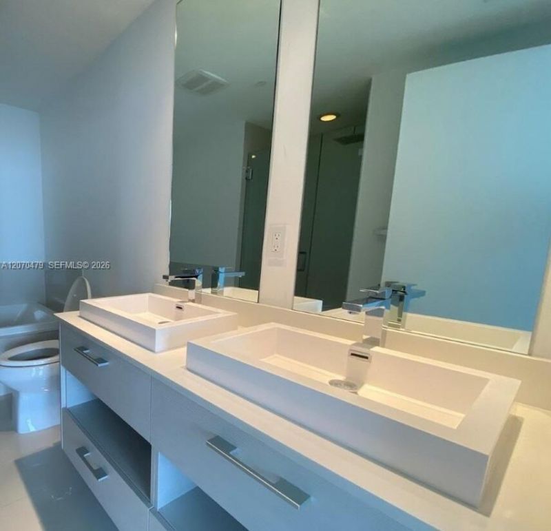45 SW 9th St , Unit 1503, Miami, FL 33130 Photo