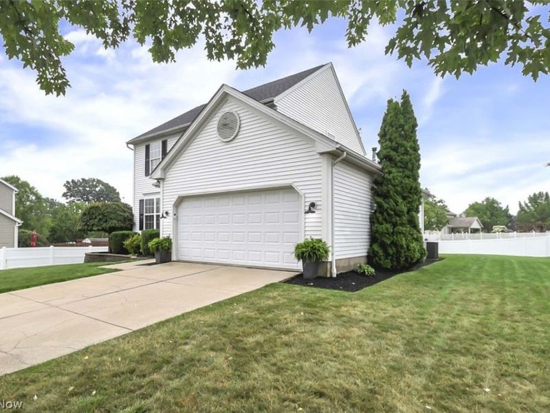 4202 Western Reserve Drive, Brunswick, OH 44212 Photo 3
