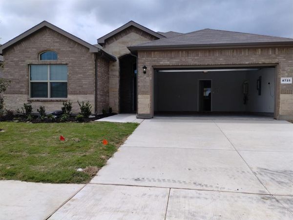 8725 Willowsun Way, Fort Worth, TX 76131