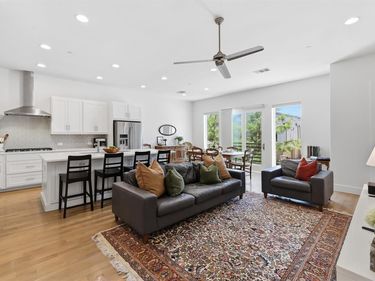 1282 N Prairie Avenue, Dallas, TX 75204
