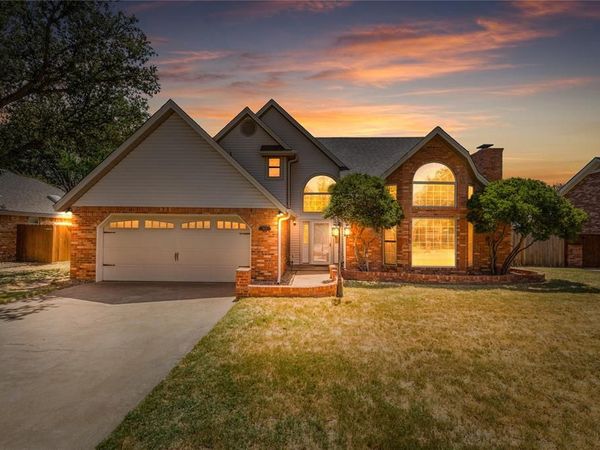 817 Arapaho Drive, Burkburnett, TX 76354