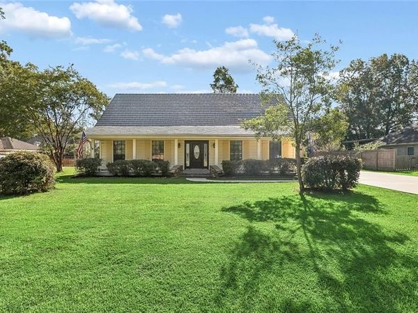 245 LEAH Drive, Mandeville, LA 70448