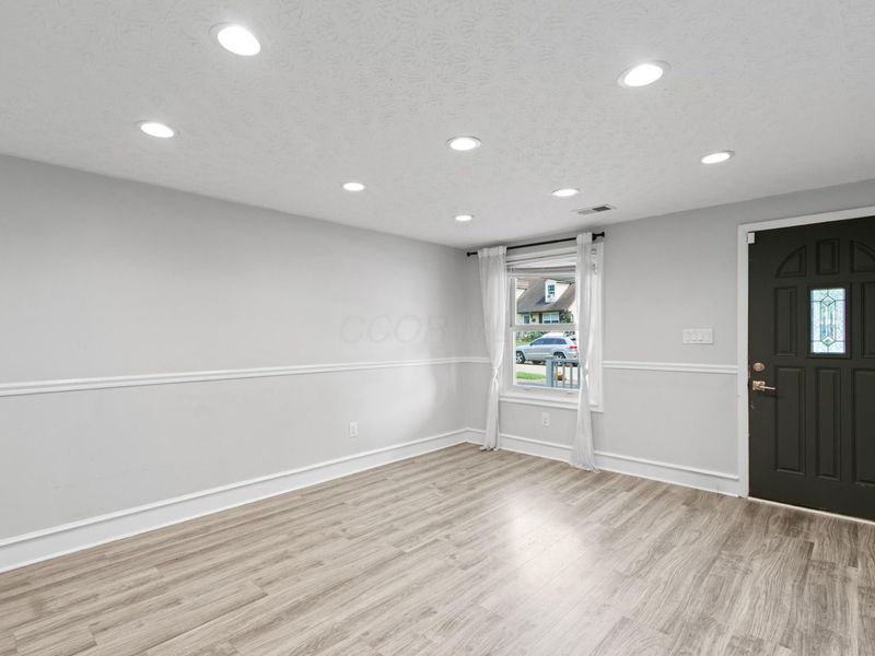 3753 Big Walnut Drive, Groveport, OH 43125 Photo 6