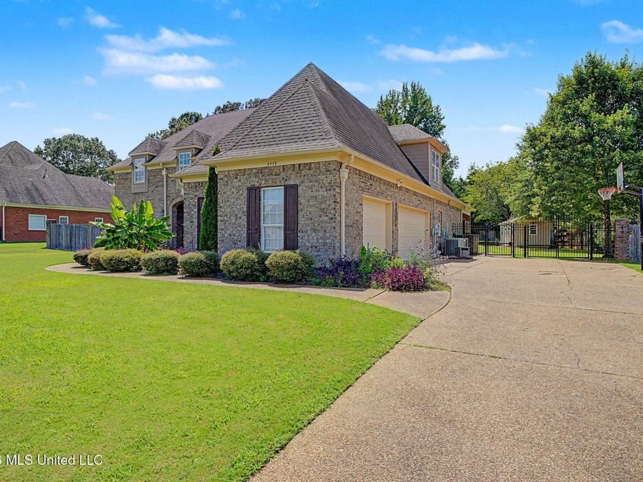 Property Image 9